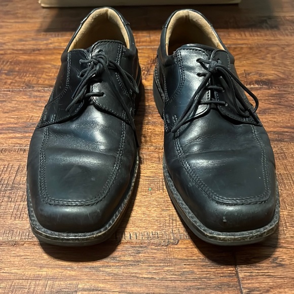 Ecco Men's Black Leather Oxford Shoes - Picture 2 of 8